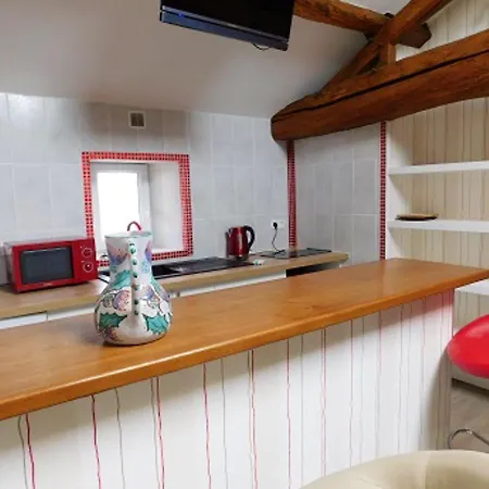 Studio A Silly Avec Piscine Partagee Jardin Clos Et Wifi *